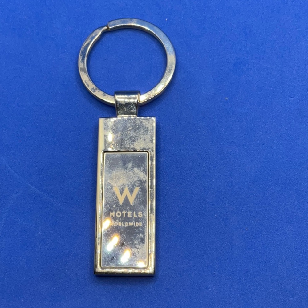 ⭐️ 10-4-10 - Keychain - W Hotels - other